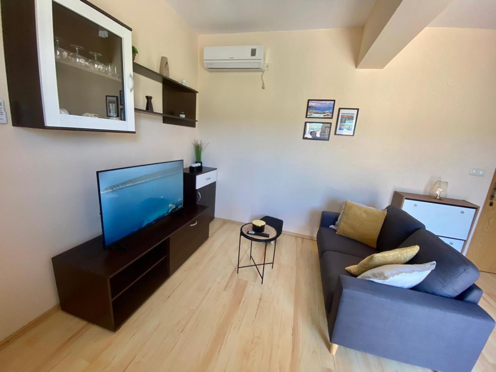 Apartmani Franciska Раб Екстериор снимка