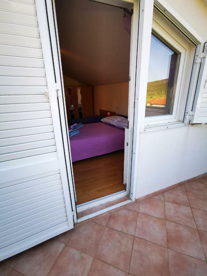 Apartmani Franciska Раб Екстериор снимка
