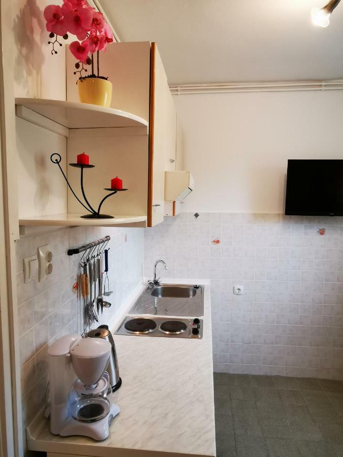 Apartmani Franciska Раб Екстериор снимка